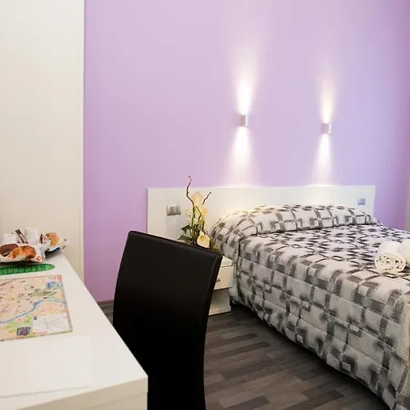 Colorhouse 招待所 *