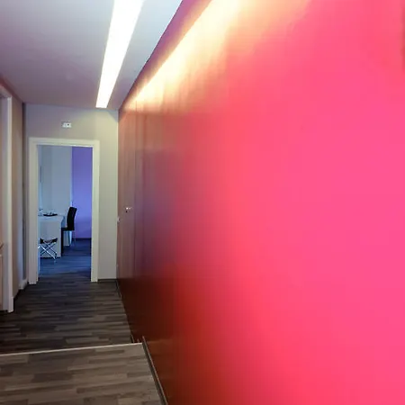 招待所 Colorhouse *
